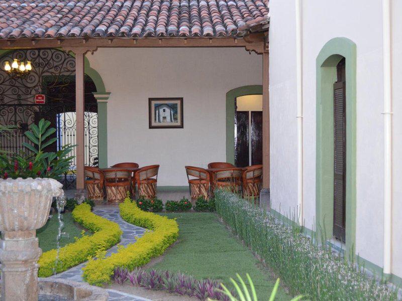 1594F1F27001A51B8193C17C8C9CEBD8