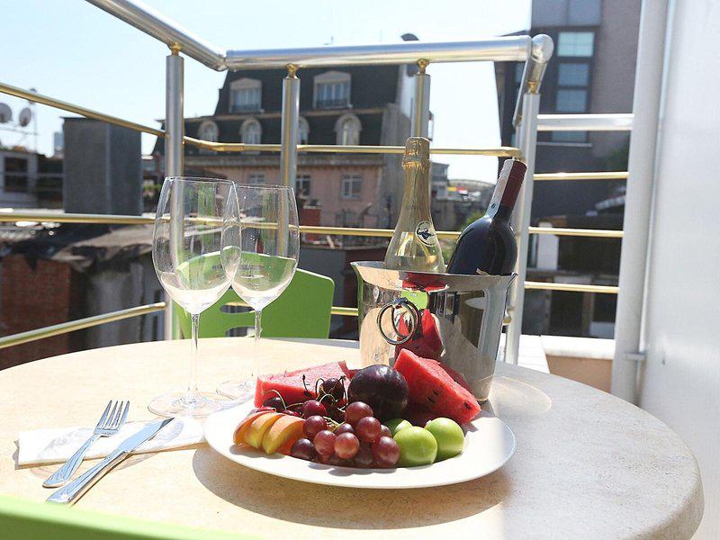 A6C0F9C1BF951FAA8A9E0AEFC86652E2