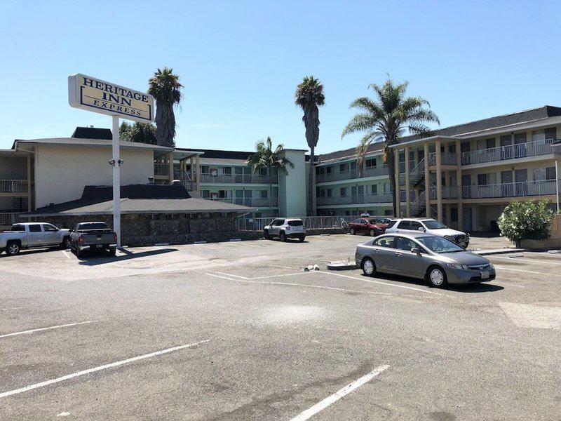 CE89822E36AAB165FDED555169121F12