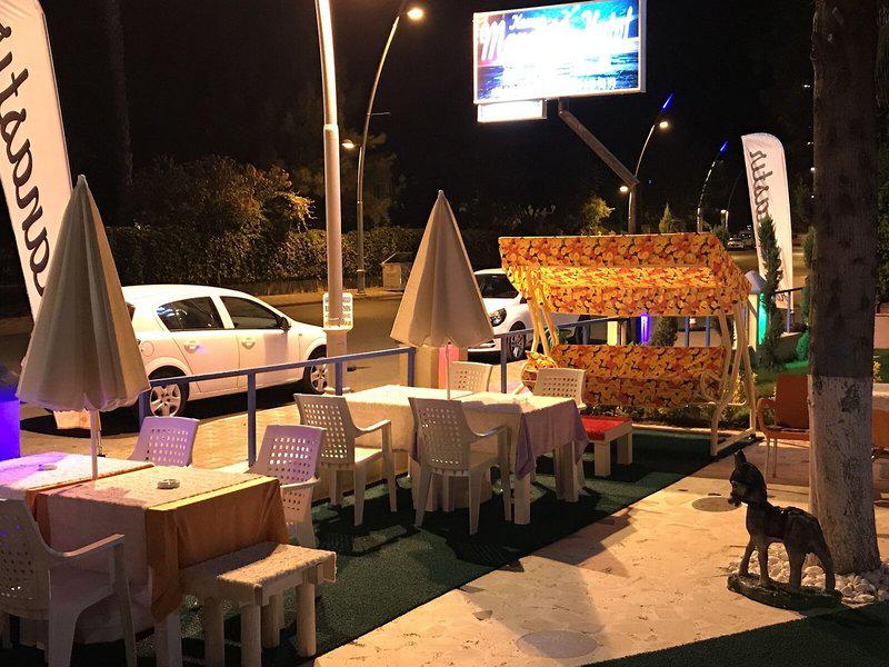 9918EEB7D19A8F21DE1220C8C18CBCDF