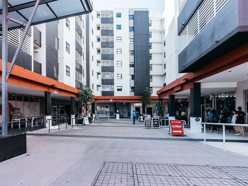 CB694F55BABAF940964E490FC3F4F18C