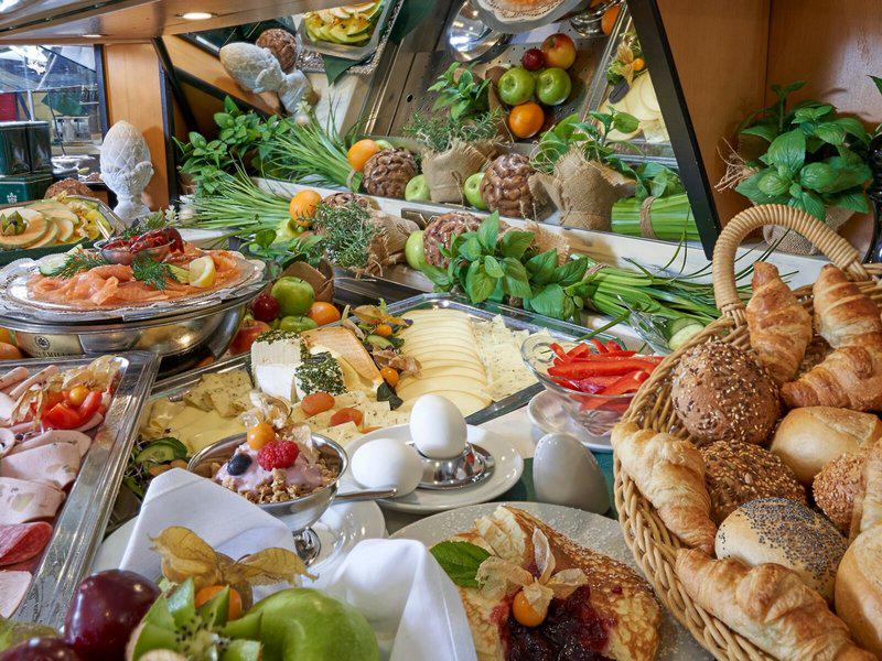 778093EC49BEFDE0218E845E5F558F6A