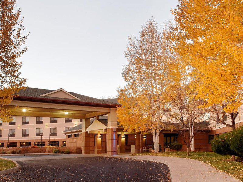 2049A08188C53AFDA9CEB3D1C5072005