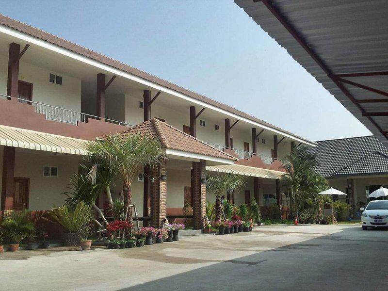 B8C1E683FCA5F35955AFBE16A90DA66E