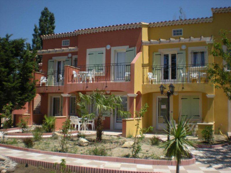 341D4BEEF47BBC7B6F5C0F8406390B15