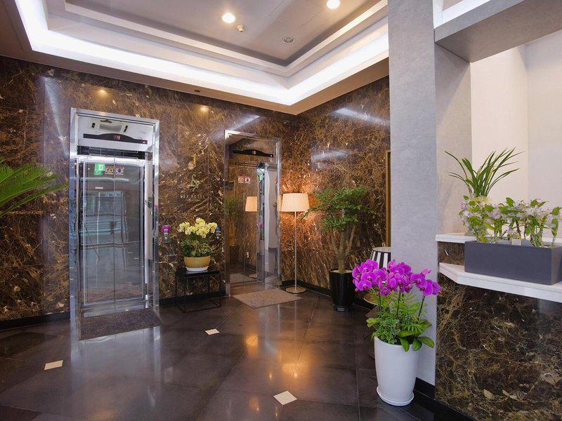 0E3B92E462BEEB2217E0CF2300DAC063