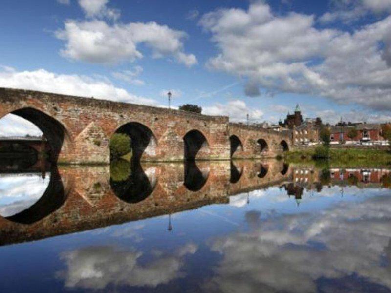 8D3F4DD1E6F125041FE14F2D8BDA0A63