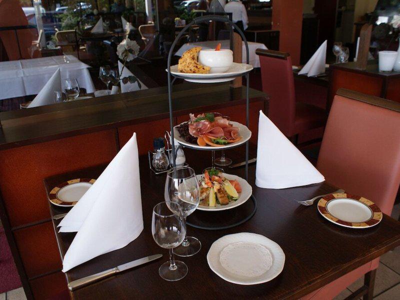 C4F779B30D41876D1D6806CD522C3745