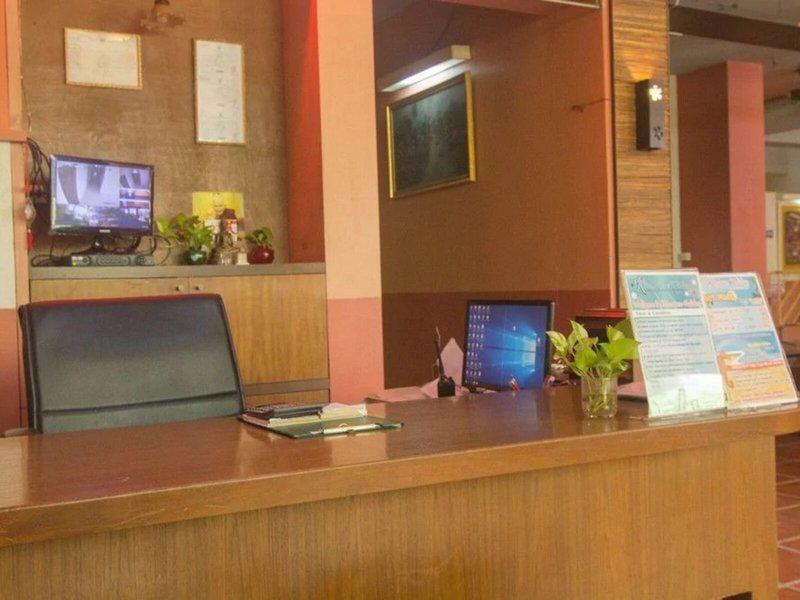 0439AE11424D4C972E89F02DB4B32FF4