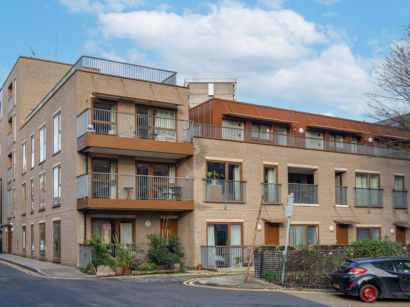 60E289E58394A16ACB7AA7B9FB5FD7C2