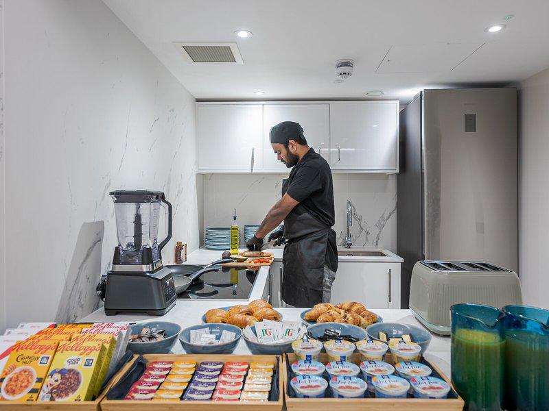 D931C037F59940E350A85A44FF3CAEBE