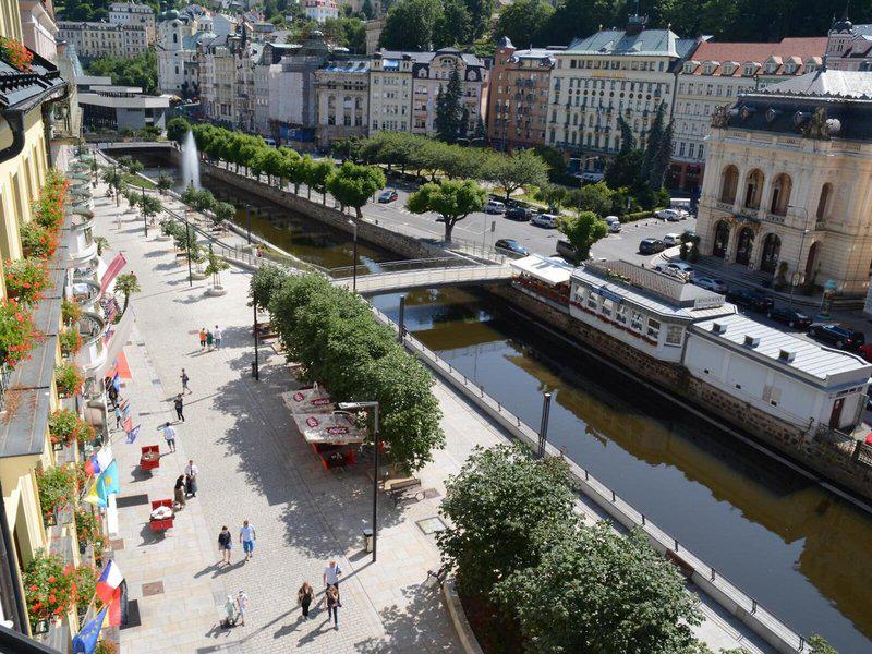 440DB08D73E476EB463C9DEC82B1DF18