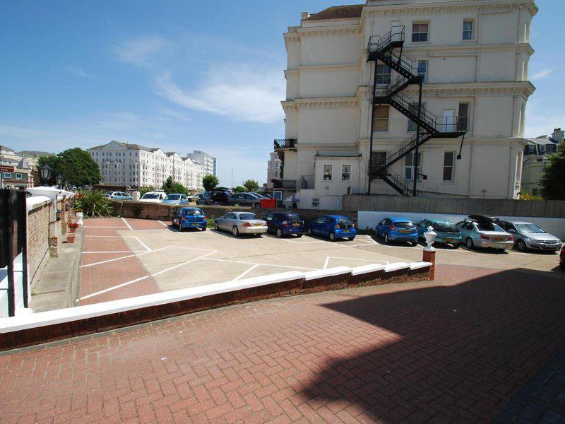 255F3B70B2C9E1BC613205DE3D887A1B