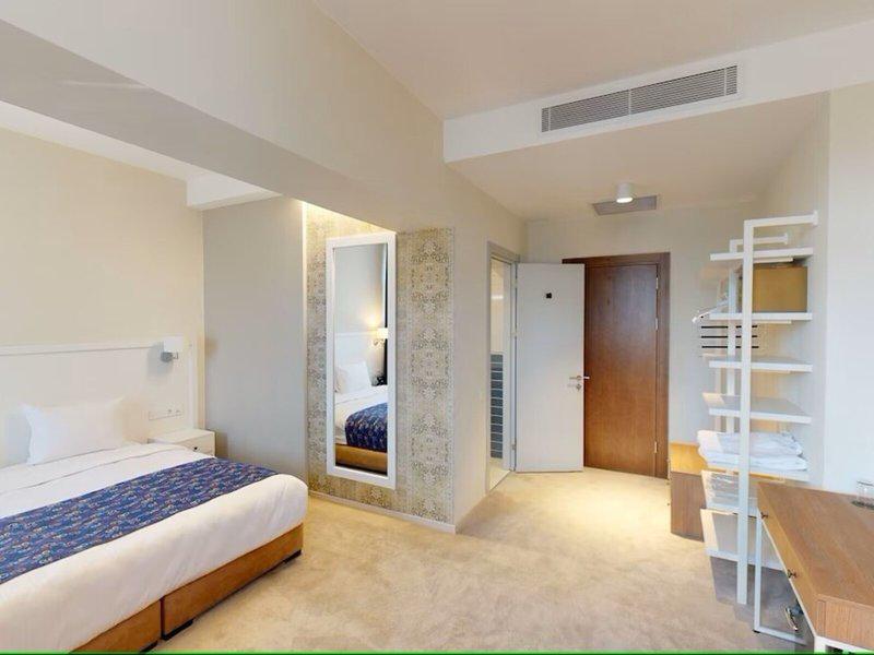 665B01621C48A5FB5C12BD6C071CA9A7