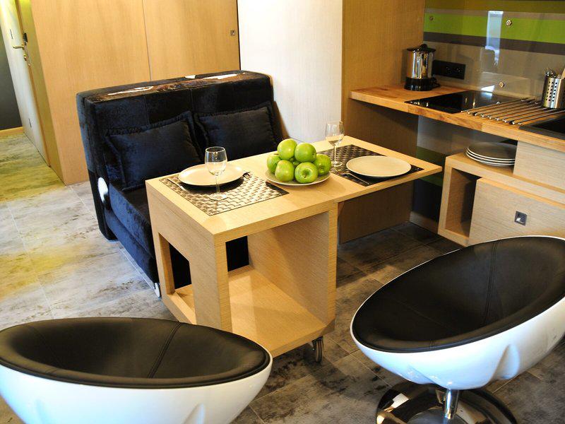 2C2A32BF4C09EA51F72DC21B79EEF211