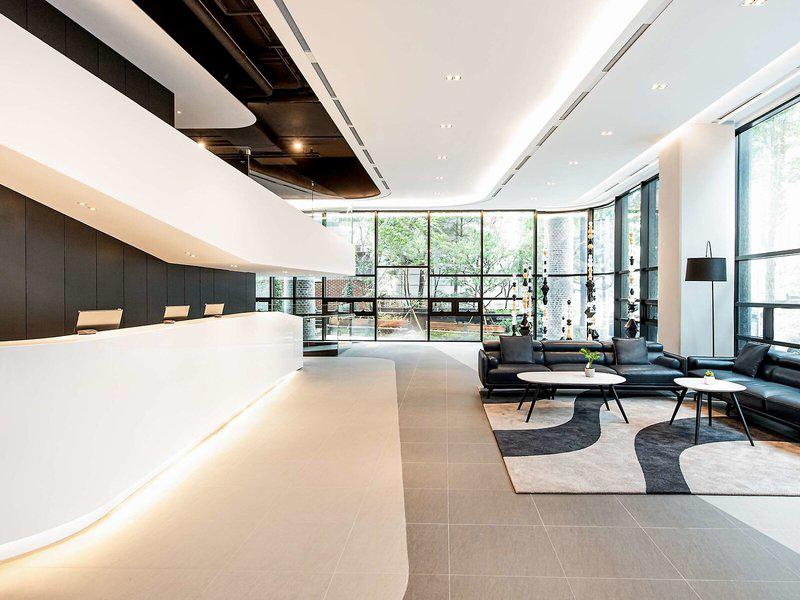 ABA84E8DBF8F8C0308C4F7A8D7222AC0