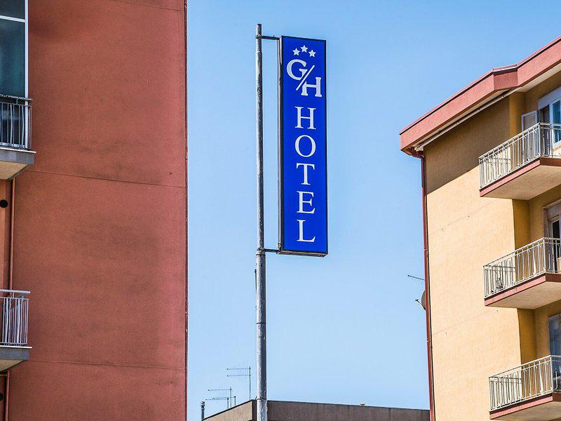 667EB779DF02B6398F3D8A0D3E063107