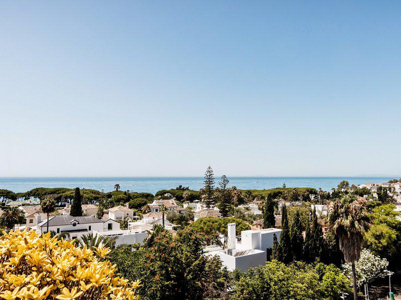 CF8103A0FDC85B06580B3A9EB2D7FD2E