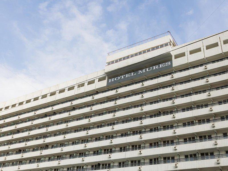 8F0EA5ED4390279301F33C07565C25E4