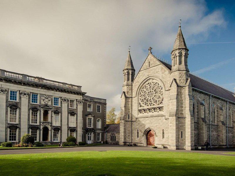 C37C9922171423989FED12DDF82D3A3D