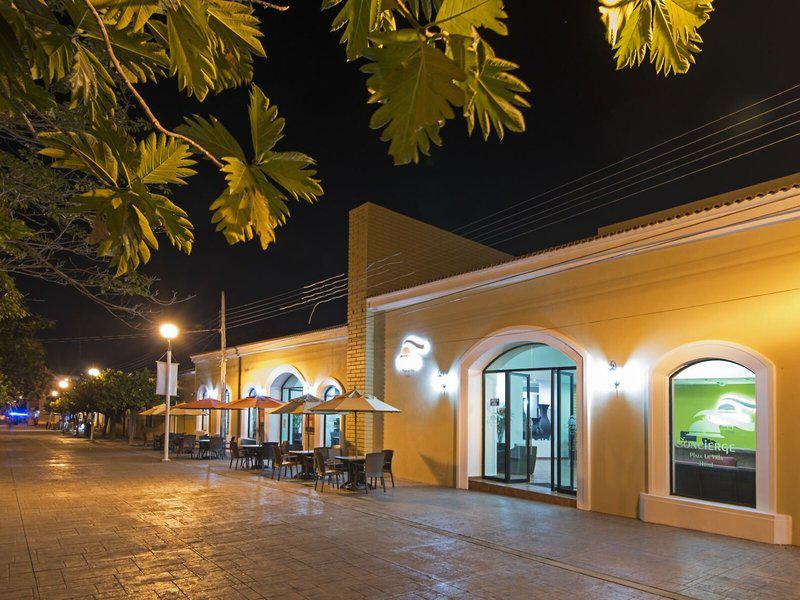 83A8F52A05E4787AEDCE549E1DEEF5D4