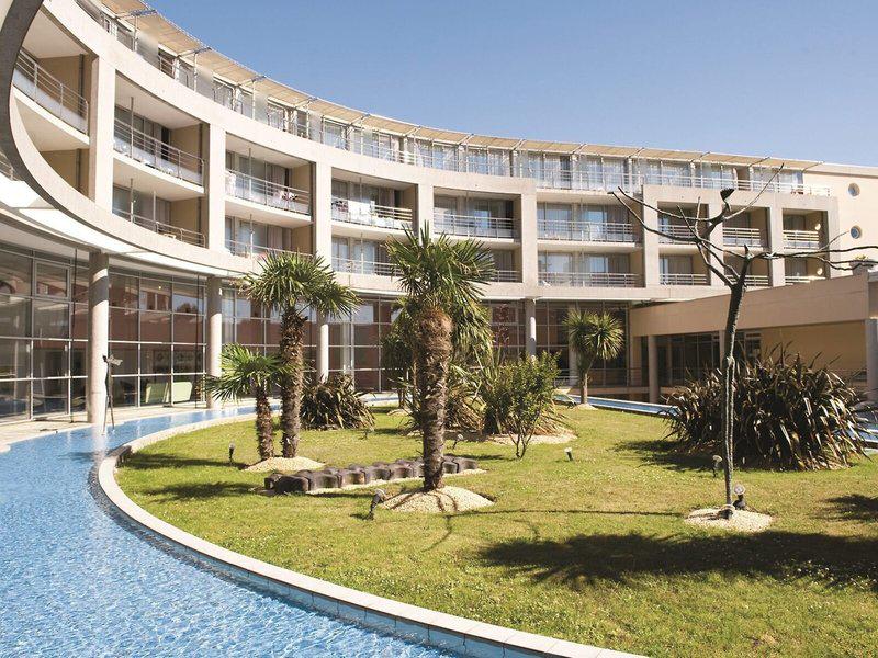 CA3BC72C1766048F6C640F0E2DBD5C29