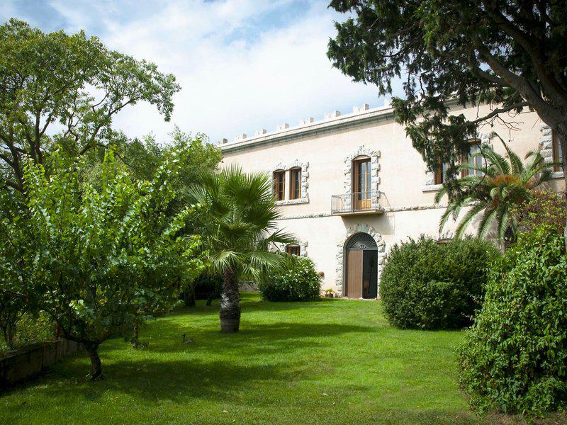 EE028EE81C61E8FE4AD06269BBF10AC3