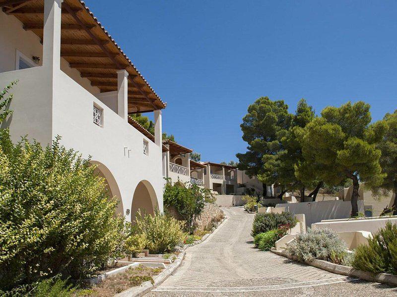 70CE009B52A32BA9ACD8C55948D9C3DB