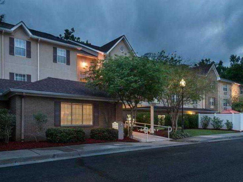 E2B278007B021F77658B06D383C30A53