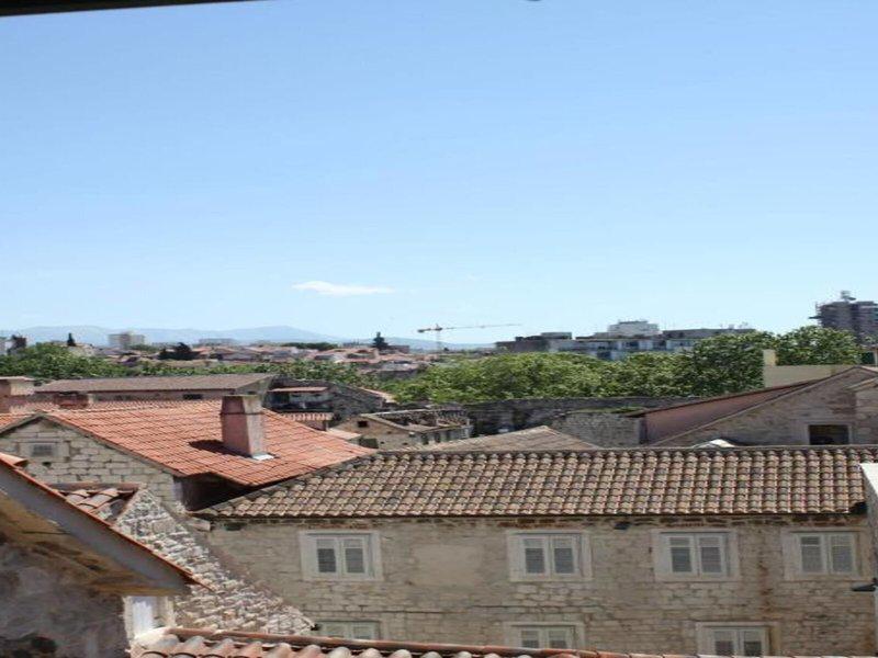 7CC23F24F1E847238346F245DAAB7418