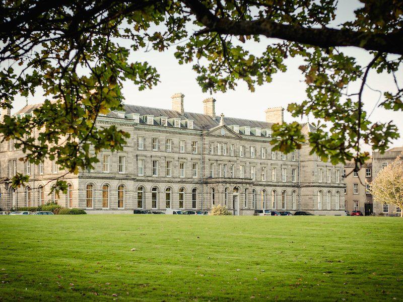 D0446681113A202810612F7E9B0C7670