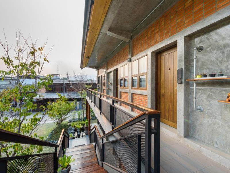 8D02346885C5D589DDF05DE5A50F32CE