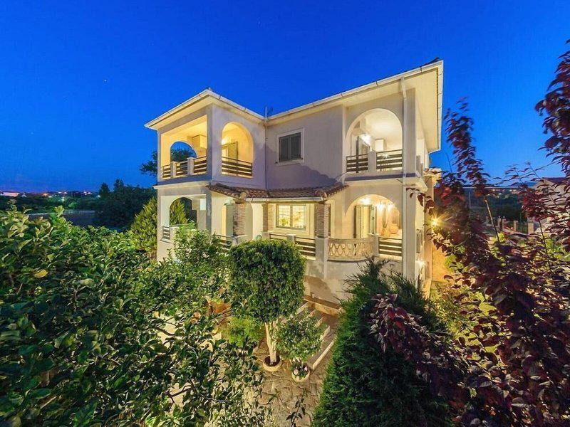 07477295BD86F2E415A5BF09D55D1EA9