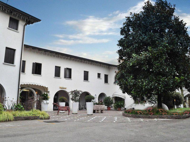 7DCFC2B2A76E95E46B544B29A2C342E4