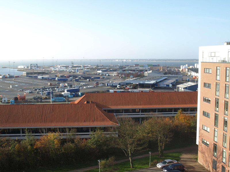 65C2E6C3138ADC16A804A94BEF9C1096