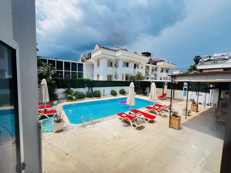 4DA8D79B3B8F34B7DB11F4871950DB48