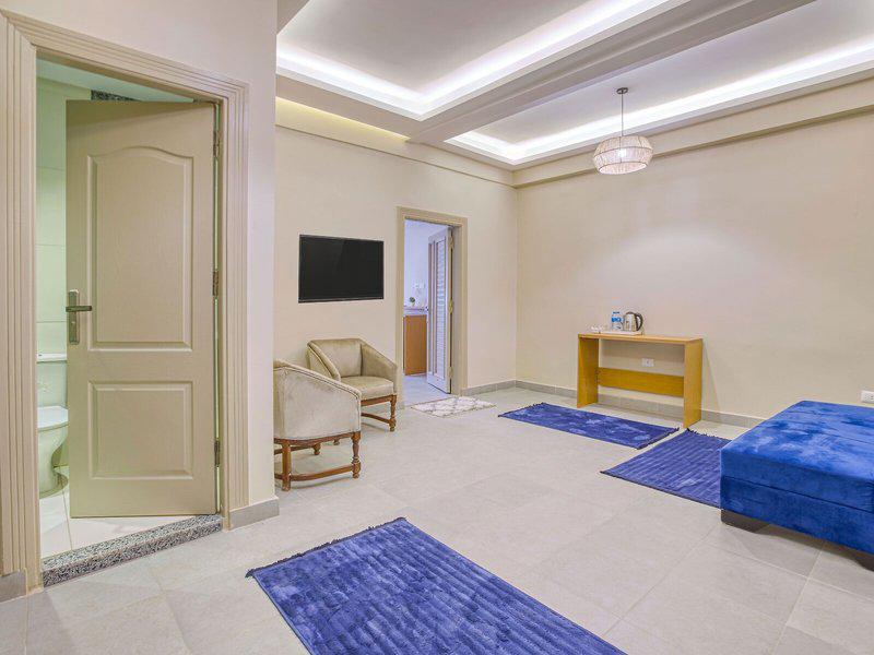 243EAA92C2FE6C602D45BF5A6BAB3DED