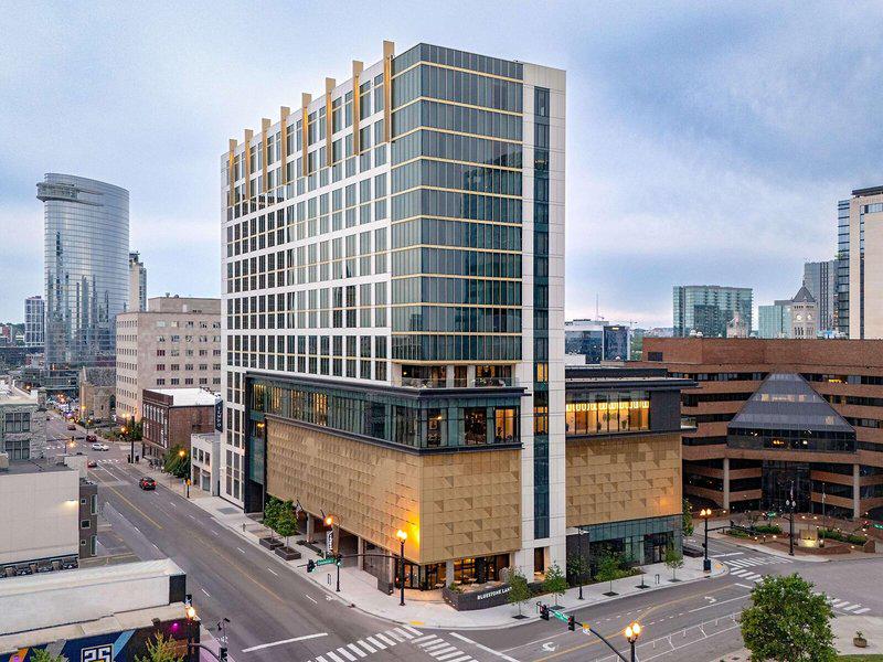 10802AA70B6D7F1E276264A45A3270B2