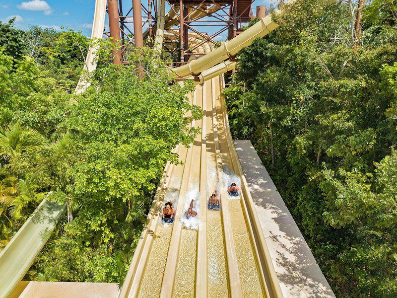 E7E29D680EF2B1320076D41F7904CF7A