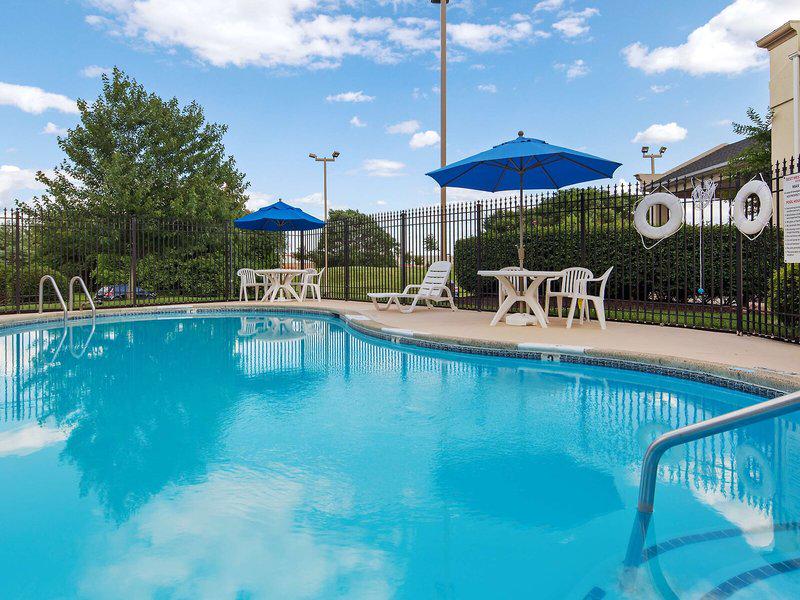 79F4E226378F8F5B1912C3C8B1AE9099