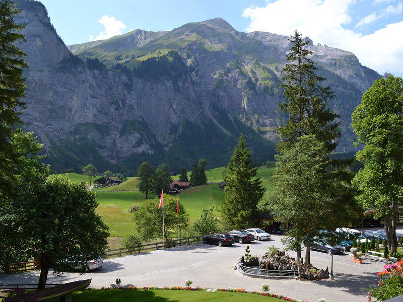 9555F4F221E34D1A74E9A3FE85EE344C