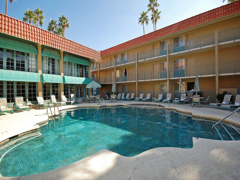 0333BC3D4AAB49EE67BADEDFFD22EAA9