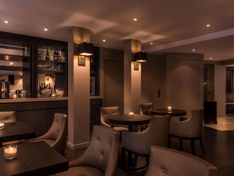 47C5AA0C9D1E475F457230B7B564EC93