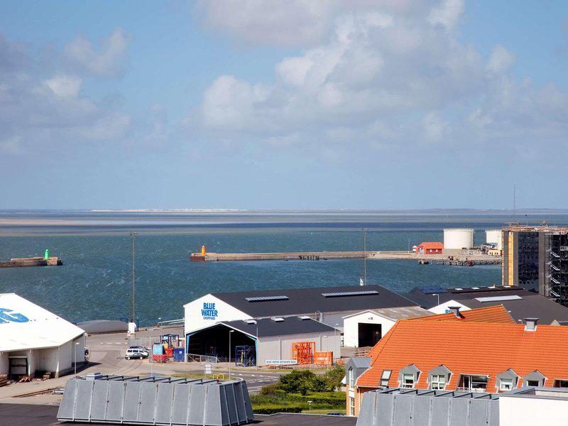 95B0F719B28E8C7F51A1D02920856EC9