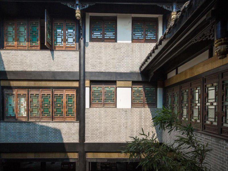 F7067FABC6481C312E13F2CA80BFE924