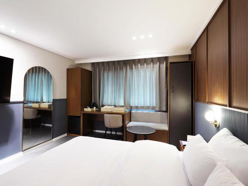 903533846F262B1EAE3ED23BF0629286