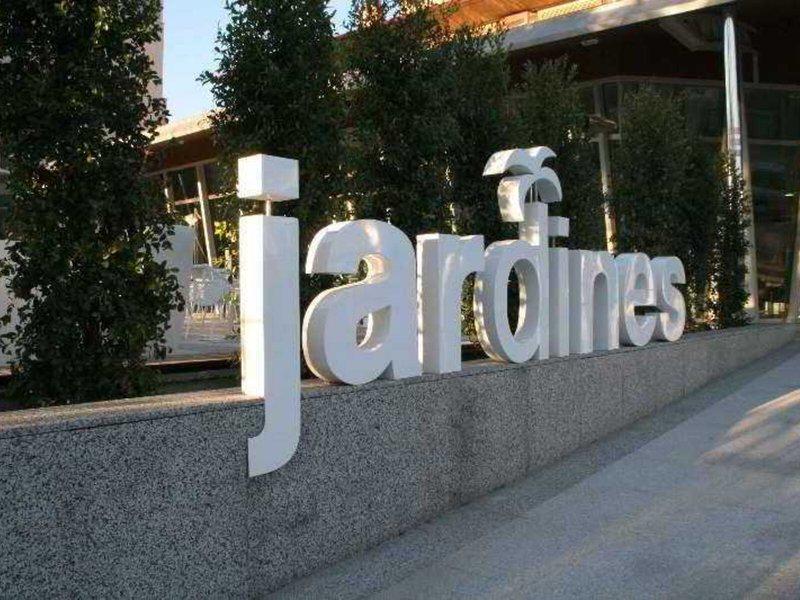 955E4222F8D03A3772C162331379C8B2