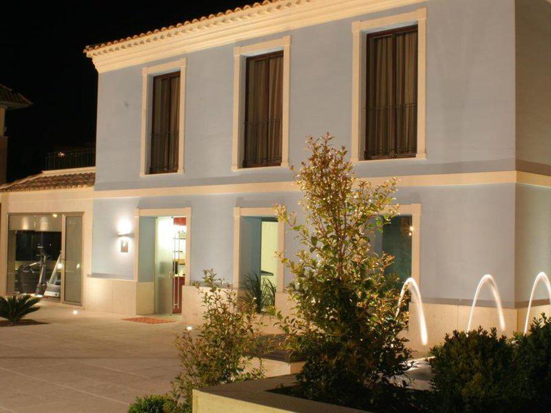 67C62BA26269764A3DA661814114B136