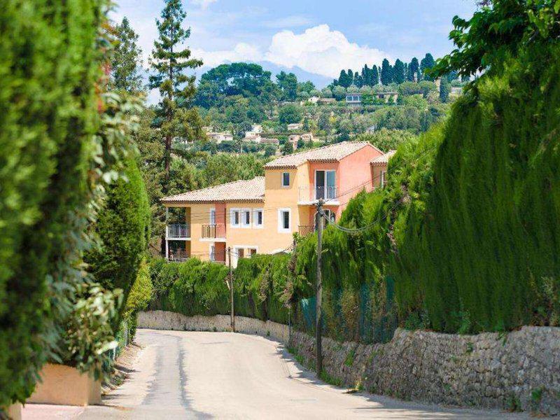 5DD32CF8890250C832F61FB5C26A79A8