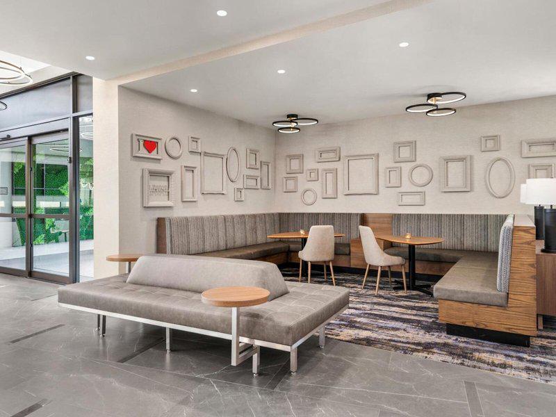 C1DDB10EA9854896E8FA2A4B7CED1D14